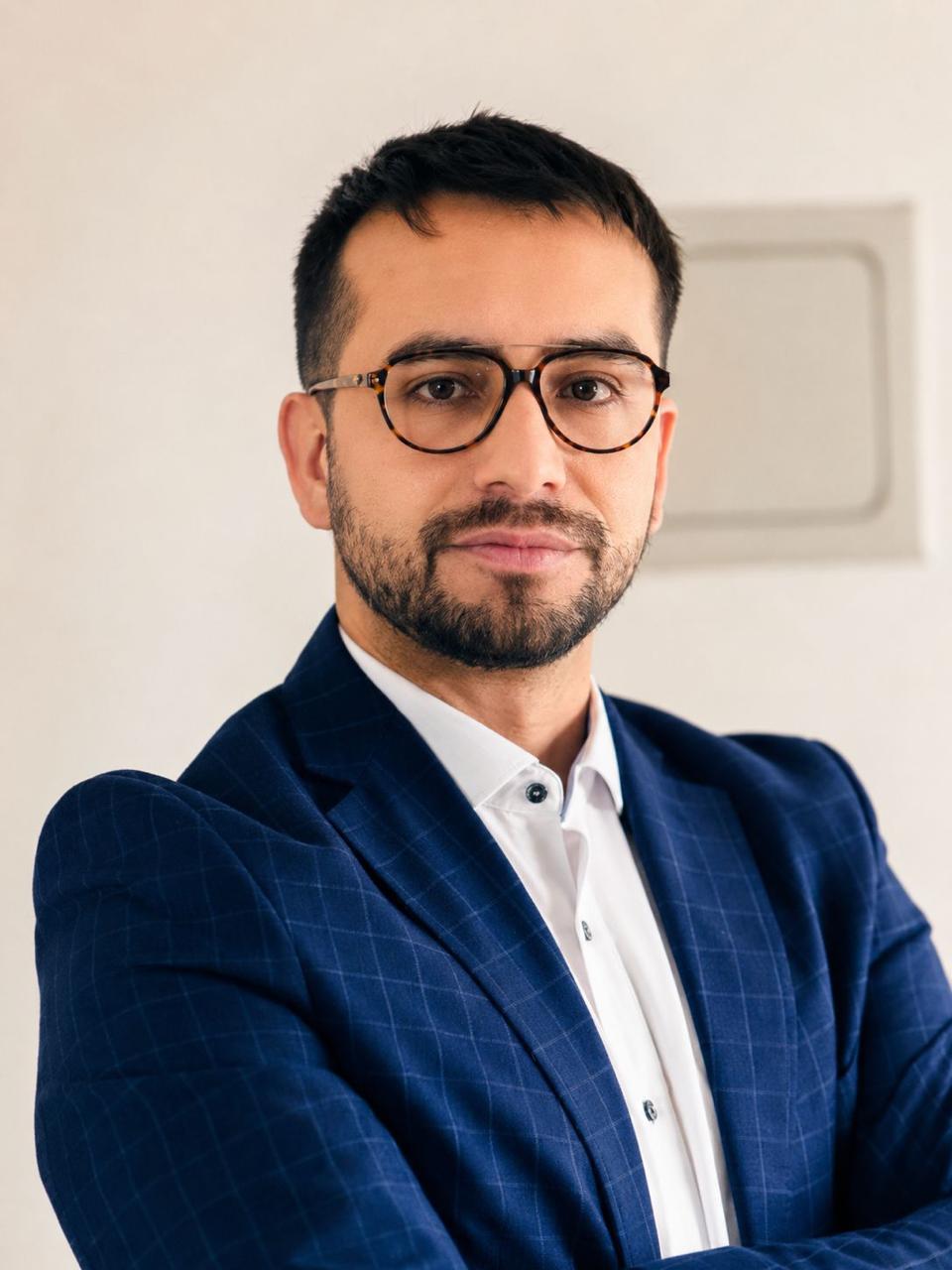 Fotografía de Ignacio Araya Areyuna, Estrategia e Internacional